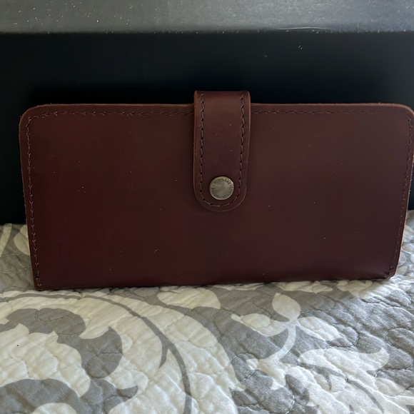 Accessories - Portland Leather Bifold wallet in Cognac